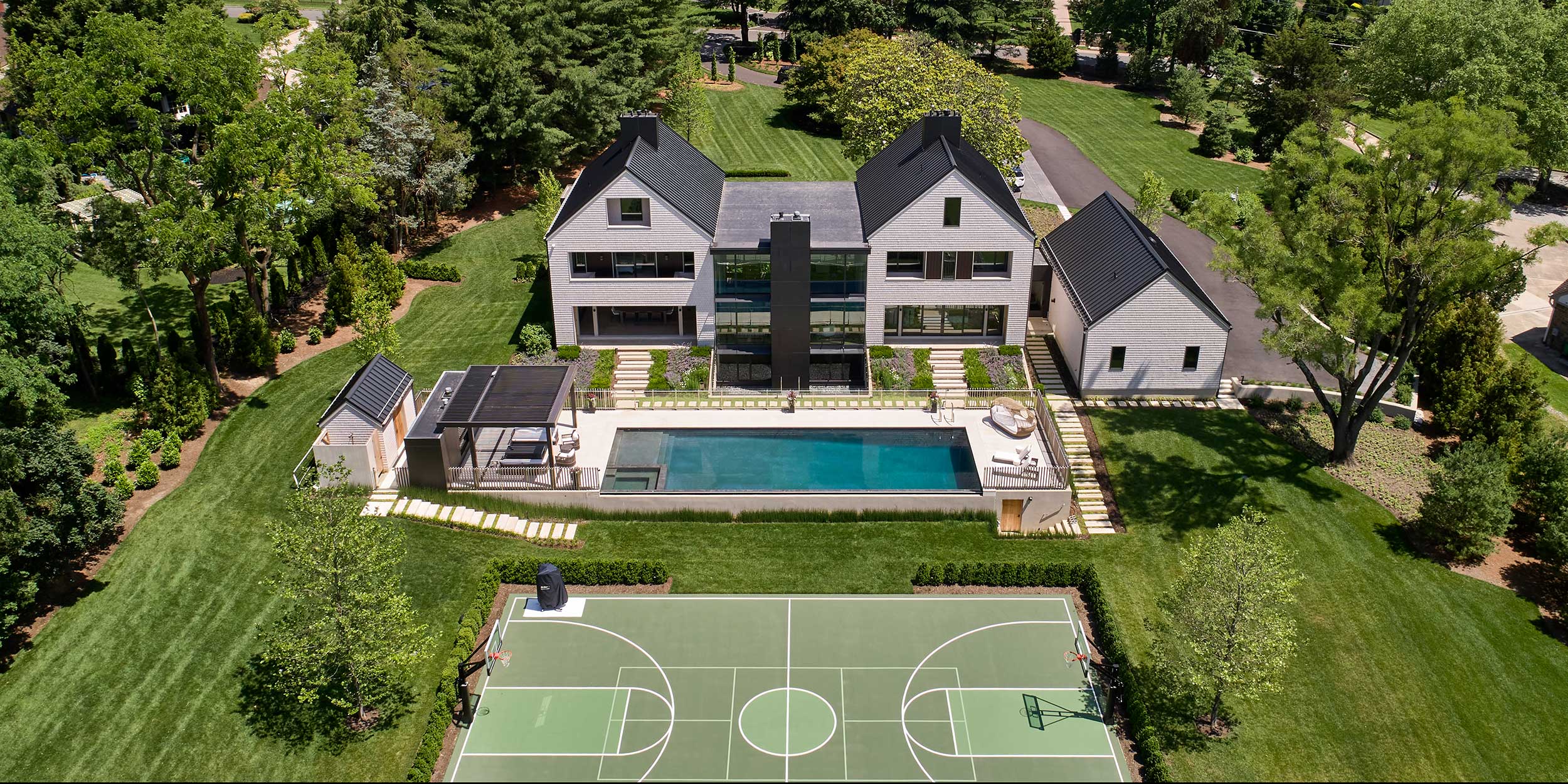 Aerial view of new contemporary house by Krieger Architects